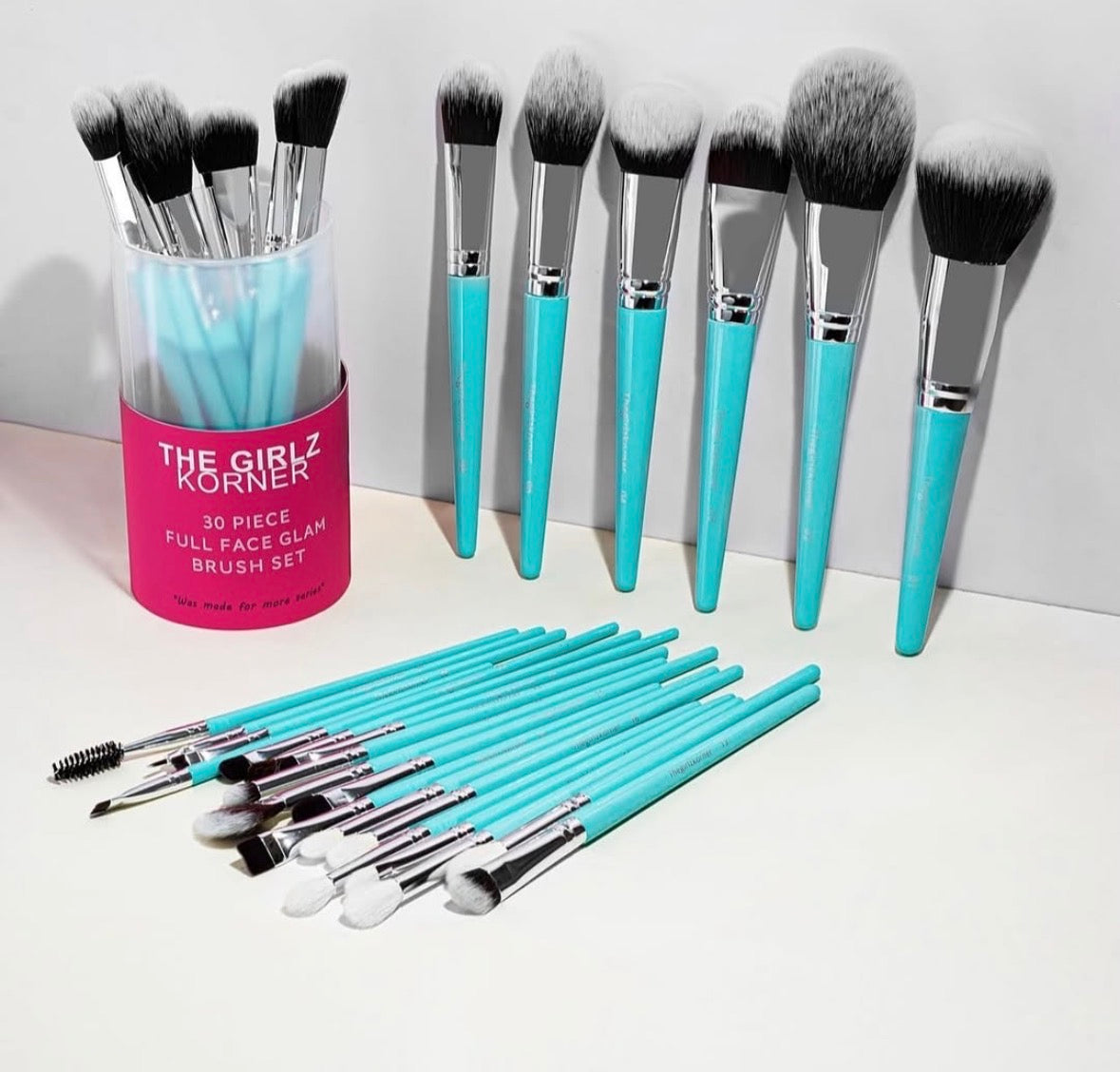 Girlzkorner 32 piece professional brush set
