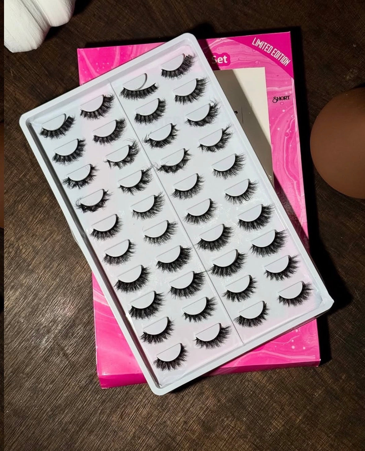 Voan Beauties 20in 1 Ethereal Lash set