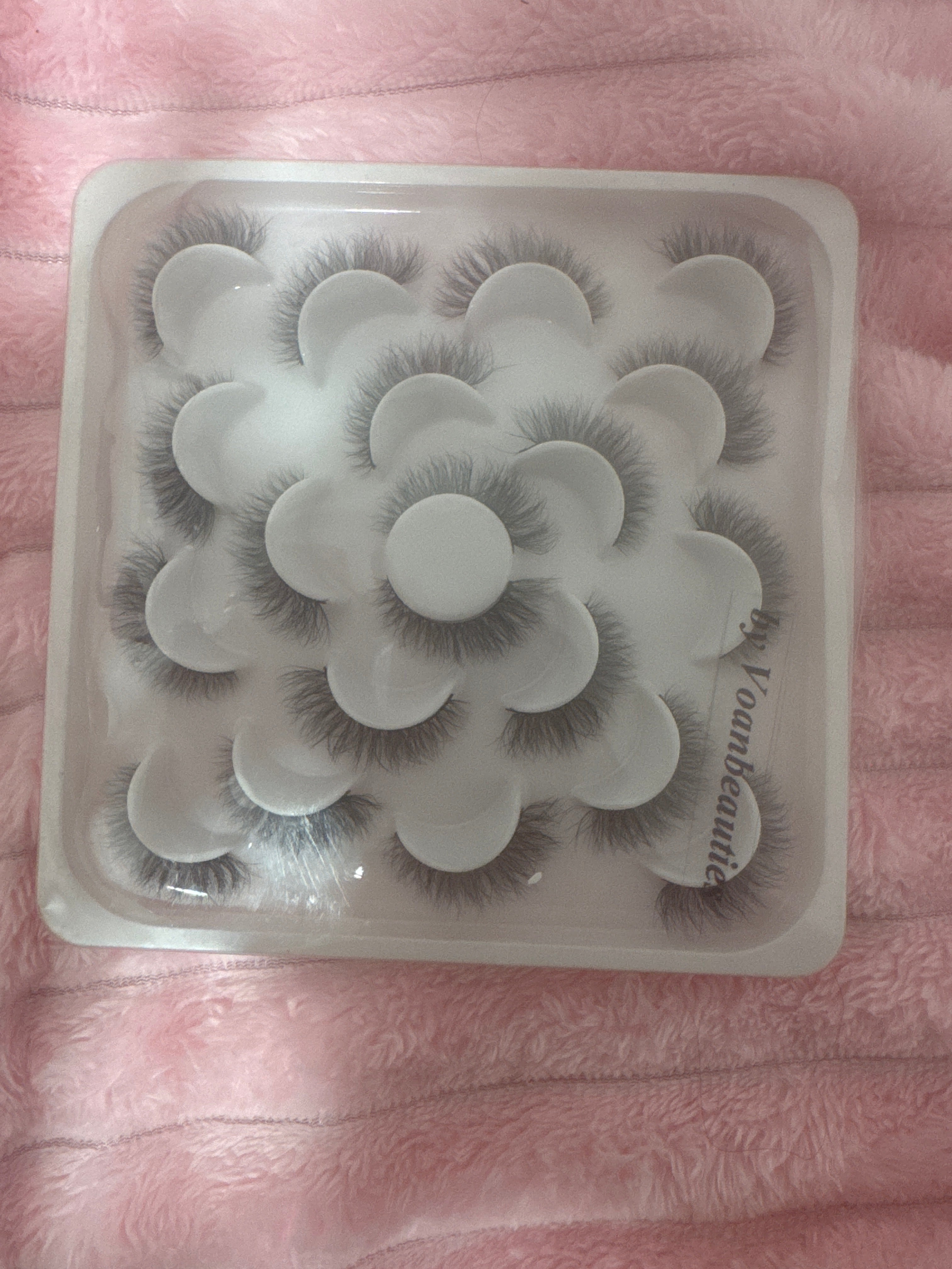 Voan Lashes