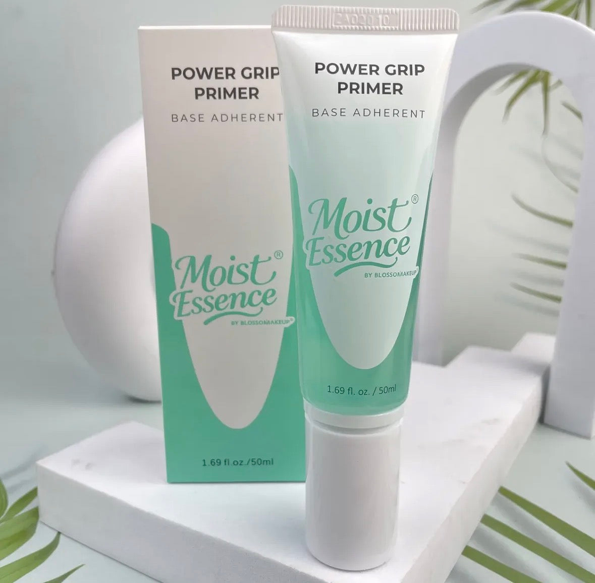 Blossom Power Grip Moist Essence Prime