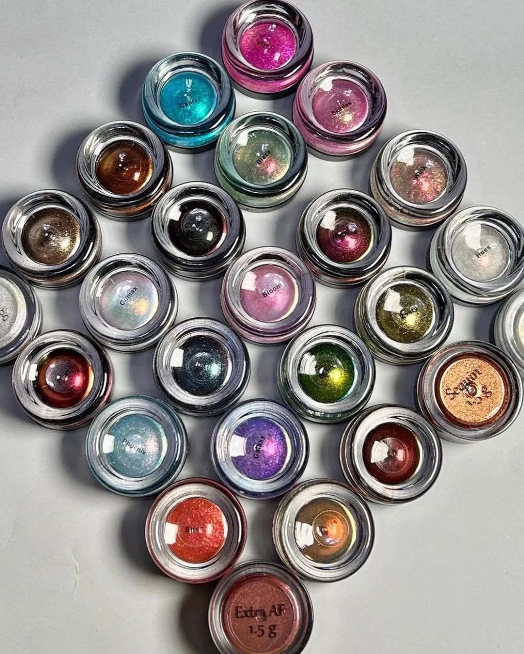 Yglam Pigments